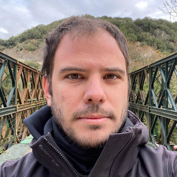 andreas-nikolovgenis-cut-web.jpg