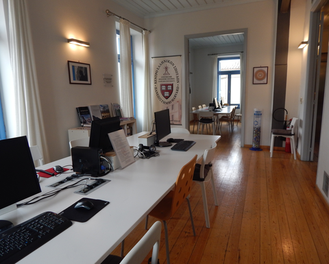 CHS Greece's Digital Library room. Desktop computers arranged on desks on the first floor of Iatrou building.